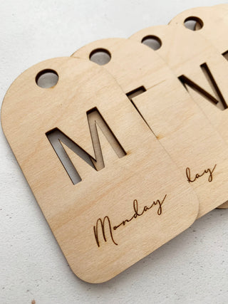 Wooden 5 Days of the week hanger tags